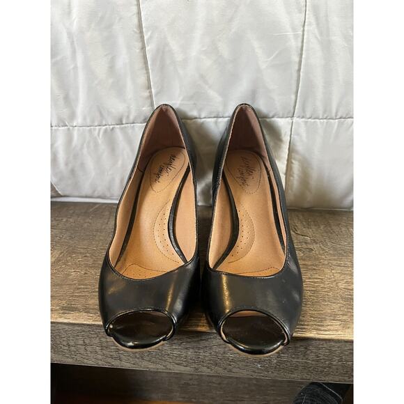 Dexflex Comfort Women's size 8 Black Leather Peep Toe Wedges - Picture 1 of 5